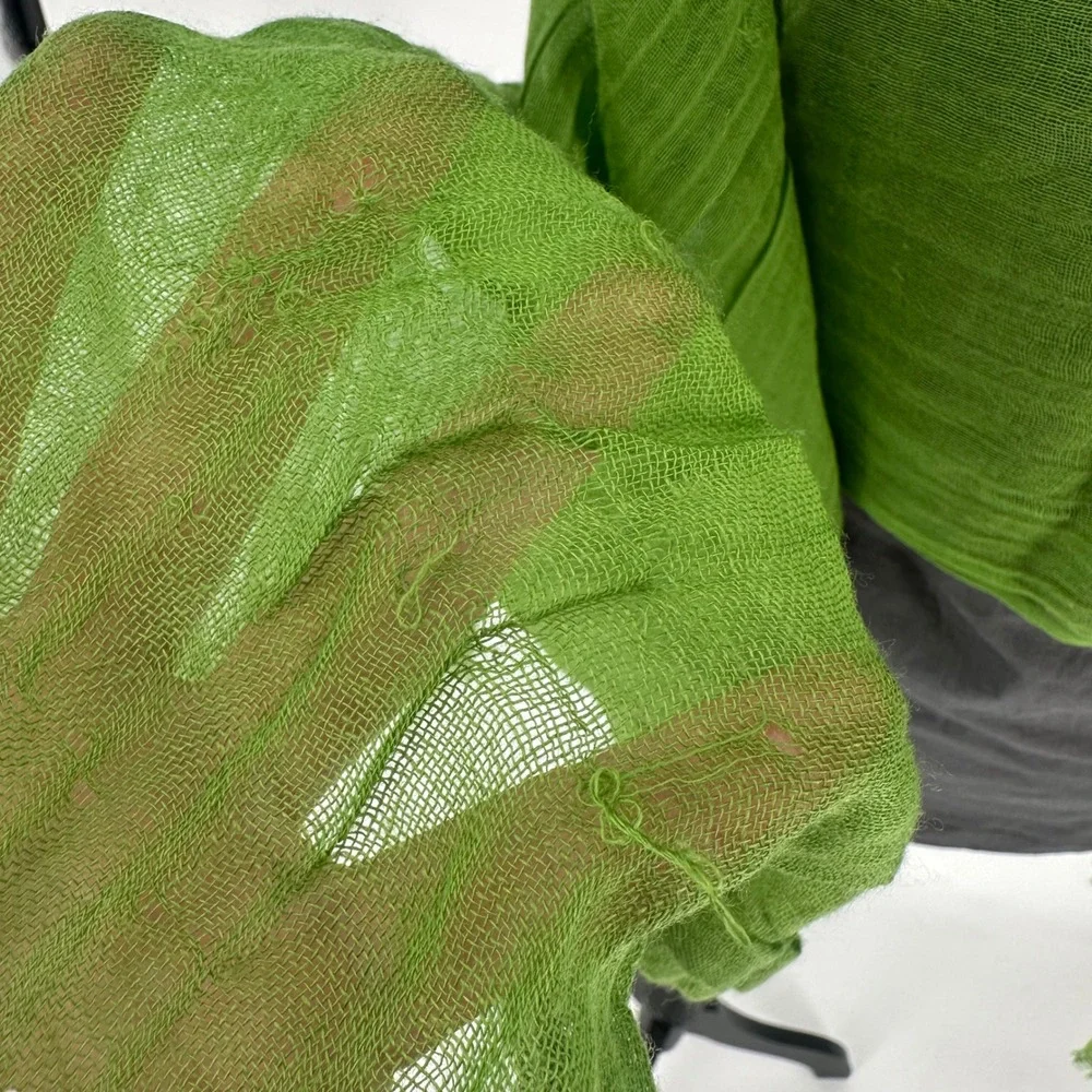 John Ashfield Green 100% Virgin Wool Scarf Lightweight Fringed Kelly Green Gaizy